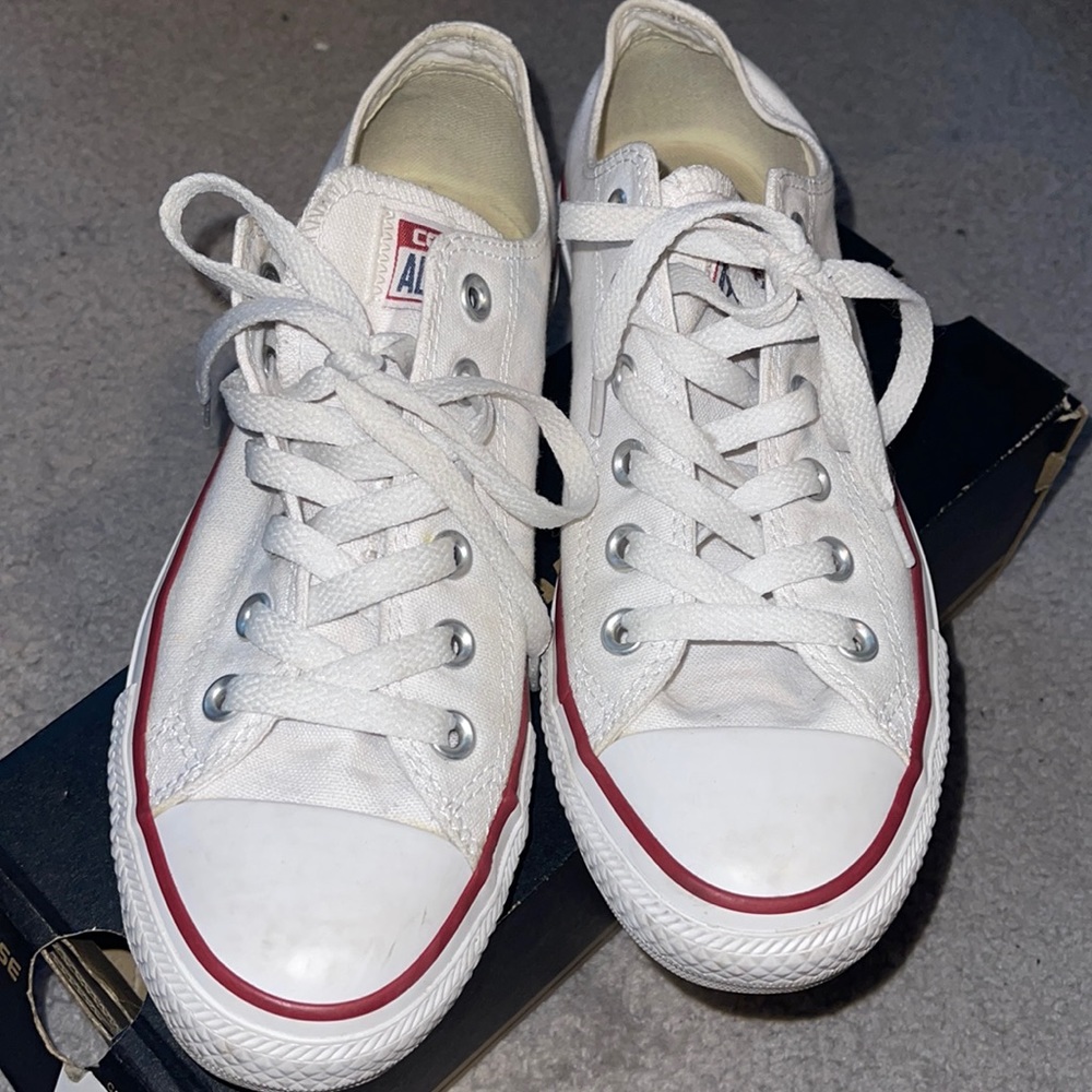 Converse Chuck Taylor All Star Lo Sneaker - White